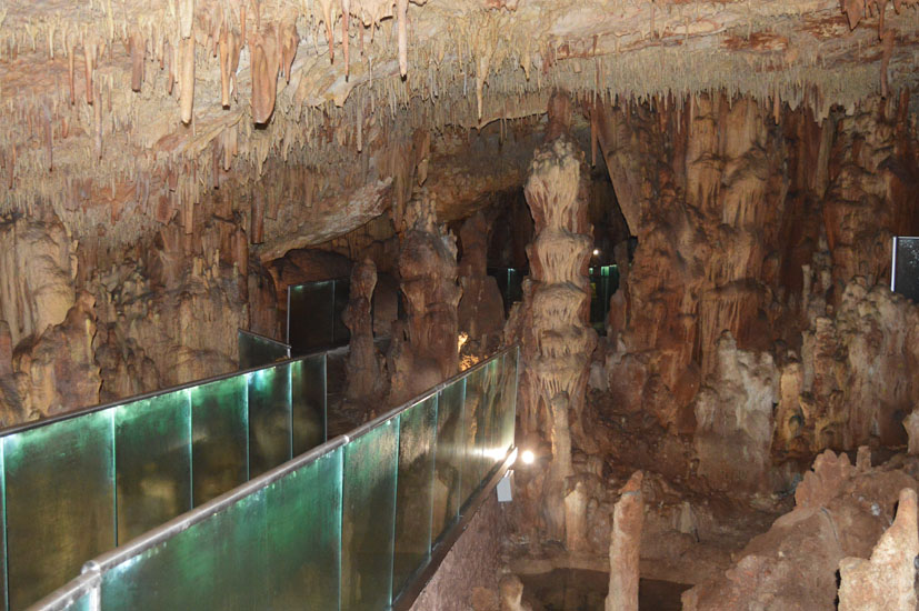 wceglie_grotte_di_montevicoli1.jpg